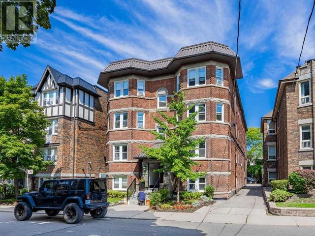 ll3 - 310 Lonsdale Rd, Condo with 1 bedrooms, 1 bathrooms and 1 parking in Toronto ON | Image 2