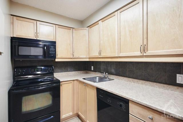 101 - 225 Alvin Road, Condo with 2 bedrooms, 2 bathrooms and 1 parking in Ottawa ON | Image 10
