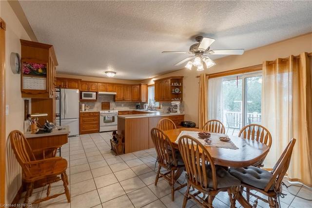 2853 Road 164, House detached with 3 bedrooms, 2 bathrooms and 12 parking in West Perth ON | Image 5