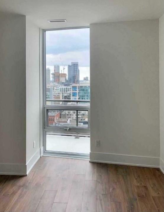 gph 16 - 80 Vanauley St, Condo with 1 bedrooms, 1 bathrooms and 1 parking in Toronto ON | Image 6