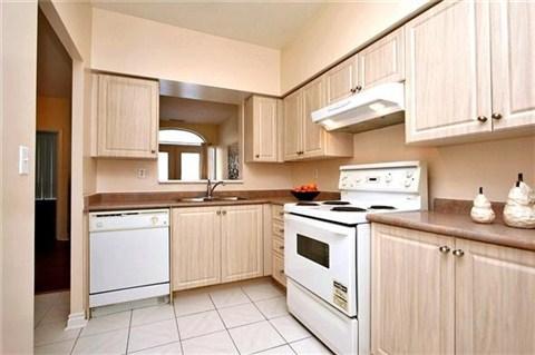 th 9 - 5039 Finch Ave E, Condo with 3 bedrooms, 3 bathrooms and 2 parking in Toronto ON | Image 12
