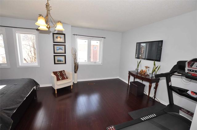 55 - 833 Scollard Crt, Townhouse with 3 bedrooms, 3 bathrooms and 2 parking in Mississauga ON | Image 31