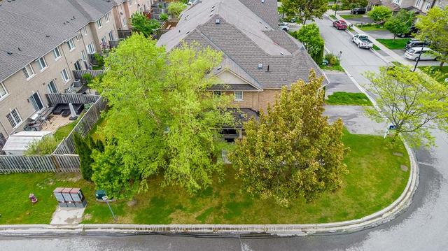 211 Coleridge Dr, House attached with 3 bedrooms, 3 bathrooms and 4 parking in Newmarket ON | Image 28