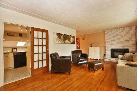 809 Danforth Pl, House detached with 3 bedrooms, 3 bathrooms and 2 parking in Burlington ON | Image 3