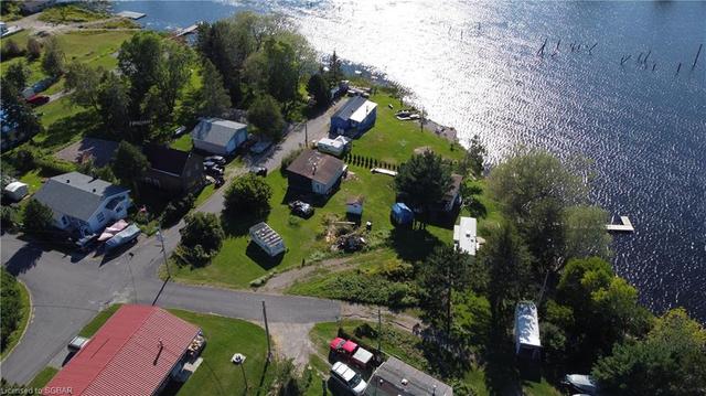 5 Holland Avenue, House detached with 1 bedrooms, 1 bathrooms and 1 parking in Parry Sound, Unorganized, Centre Part ON | Image 4