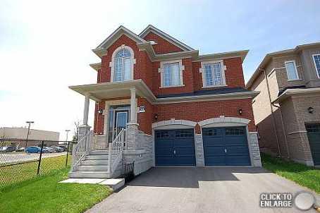 300 Sunny Meadow Blvd, House detached with 4 bedrooms, 3 bathrooms and 4 parking in Brampton ON | Image 1
