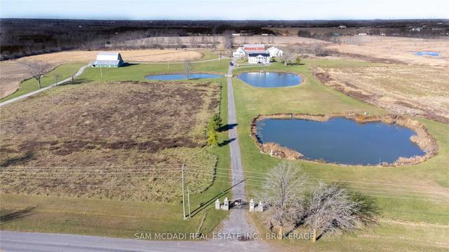 7667 Old Highway 2, Home with 5 bedrooms, 3 bathrooms and 115 parking in Tyendinaga ON | Image 38