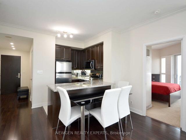 4402 - 50 Absolute Ave, Condo with 2 bedrooms, 2 bathrooms and 1 parking in Mississauga ON | Image 4