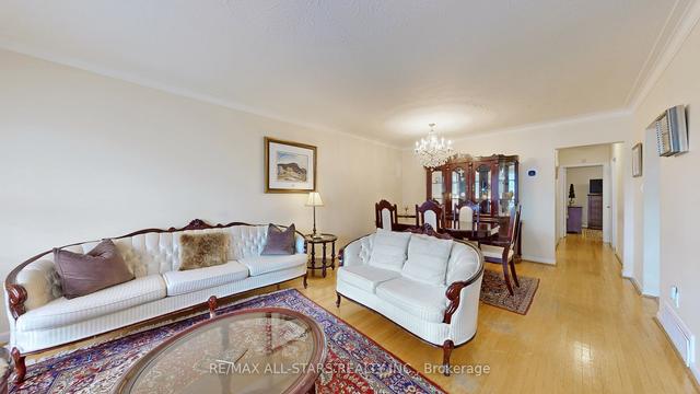 54 Wintergreen Rd, House semidetached with 3 bedrooms, 2 bathrooms and 3 parking in Toronto ON | Image 27