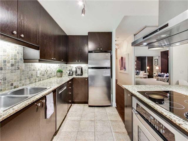 503 - 1 Scott St, Condo with 2 bedrooms, 2 bathrooms and 1 parking in Toronto ON | Image 16