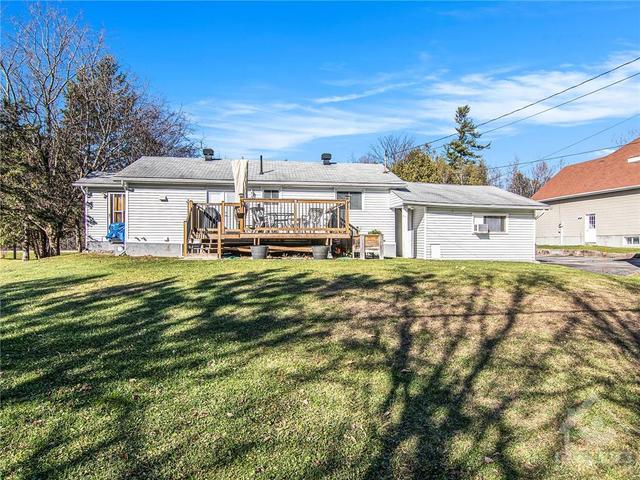 7220 Mitch Owens Road, House detached with 3 bedrooms, 1 bathrooms and 6 parking in Ottawa ON | Image 25