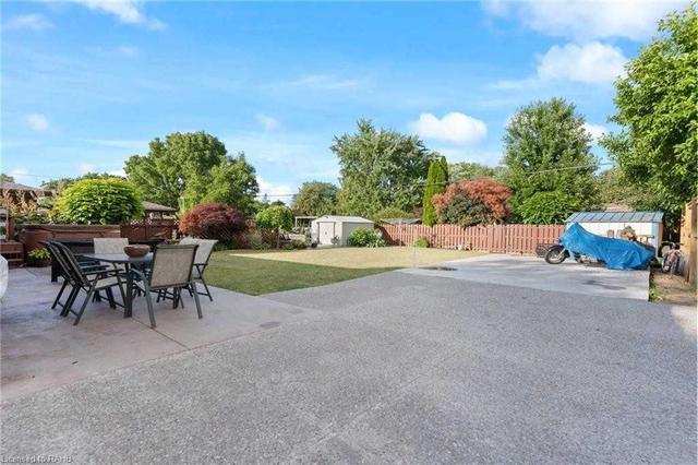 68 Prince Charles Dr, House detached with 3 bedrooms, 2 bathrooms and 6 parking in St. Catharines ON | Image 14