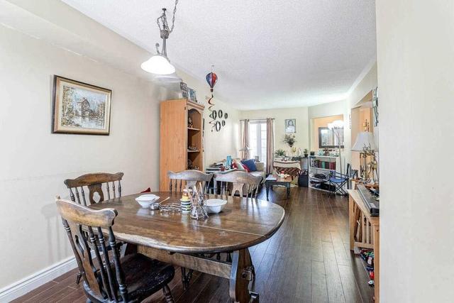 1188 Prestonwood Cres, House semidetached with 3 bedrooms, 4 bathrooms and 3 parking in Mississauga ON | Image 2