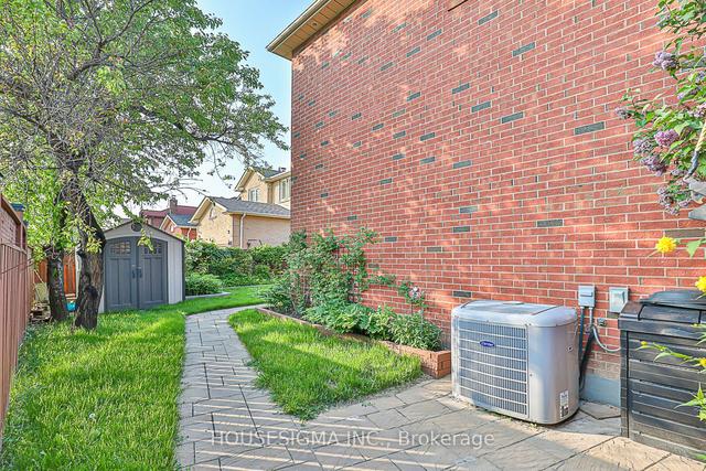 24 Millbank Crt, House detached with 4 bedrooms, 4 bathrooms and 4 parking in Vaughan ON | Image 15