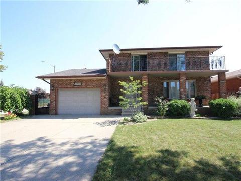 2860 Langlois Crt, House detached with 4 bedrooms, 4 bathrooms and 4 parking in Windsor ON | Card Image