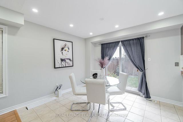 8 Trudelle Cres, House semidetached with 3 bedrooms, 3 bathrooms and 3 parking in Brampton ON | Image 2