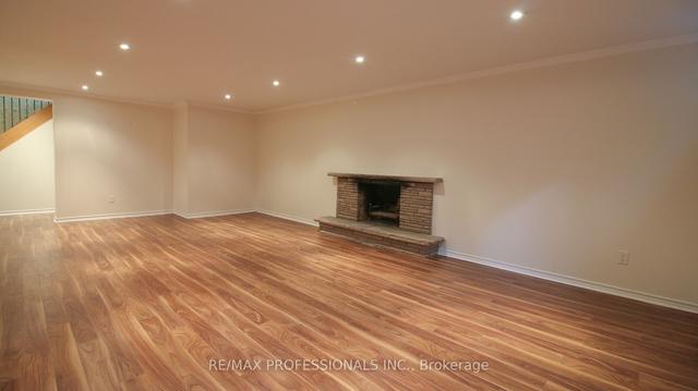 18 Oldham Rd, House detached with 3 bedrooms, 3 bathrooms and 6 parking in Toronto ON | Image 14