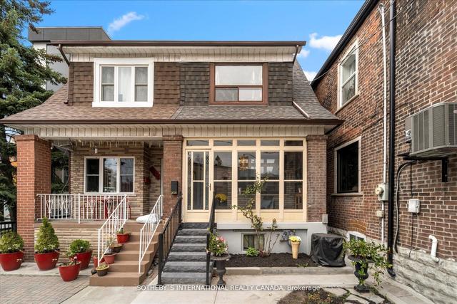 2032 Davenport Rd, House semidetached with 2 bedrooms, 3 bathrooms and 1 parking in Toronto ON | Image 12
