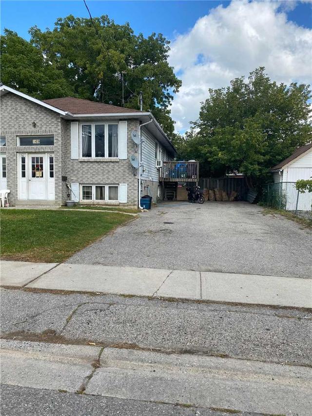 169 Centre St N, House semidetached with 3 bedrooms, 2 bathrooms and 6 parking in Oshawa ON | Image 1