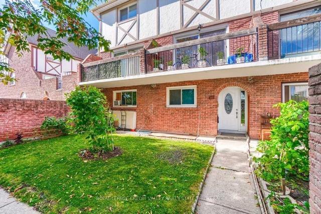 31 - 83 Irwin Rd, Townhouse with 3 bedrooms, 1 bathrooms and 1 parking in Toronto ON | Image 4