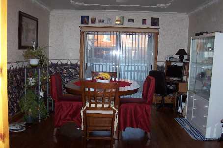 333 Athol St E, House detached with 3 bedrooms, 3 bathrooms and 3 parking in Oshawa ON | Image 5