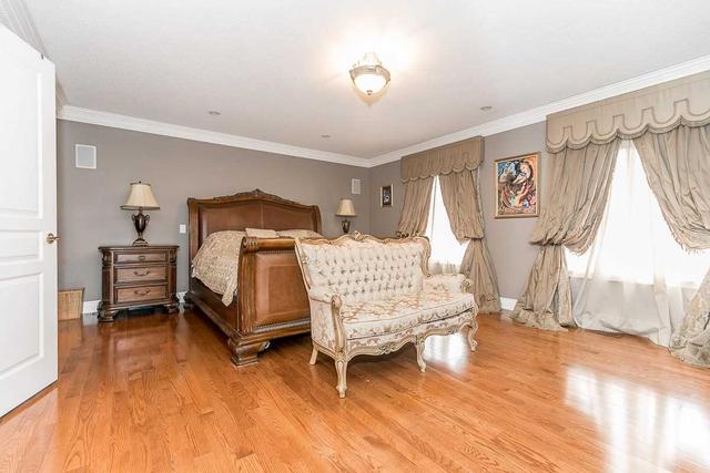 37 Little Ashley Dr, House detached with 4 bedrooms, 5 bathrooms and 6 parking in Vaughan ON | Image 7