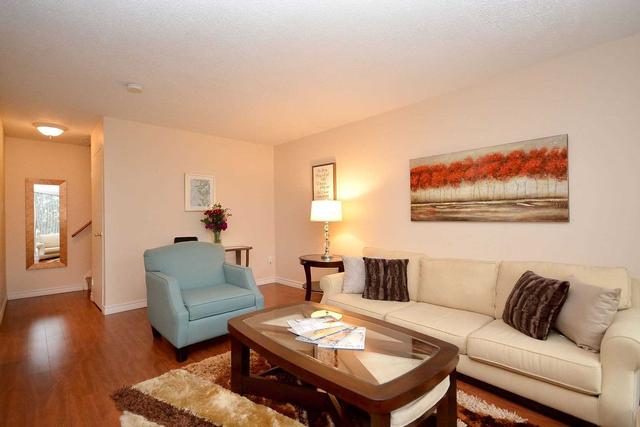 305 - 3055 Tomken Rd, Townhouse with 2 bedrooms, 1 bathrooms and 1 parking in Mississauga ON | Image 11