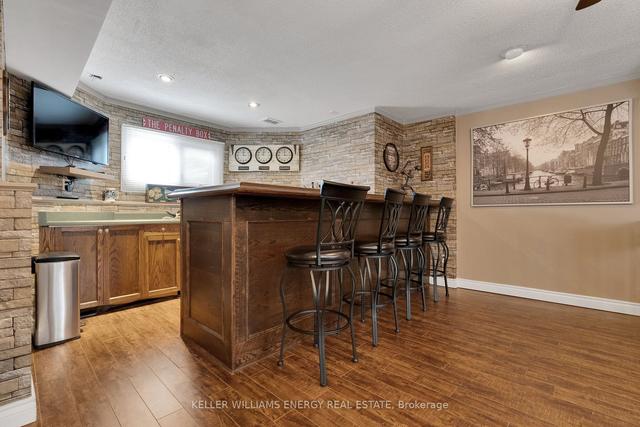 37 Orchard Park Dr, House detached with 3 bedrooms, 3 bathrooms and 6 parking in Clarington ON | Image 27