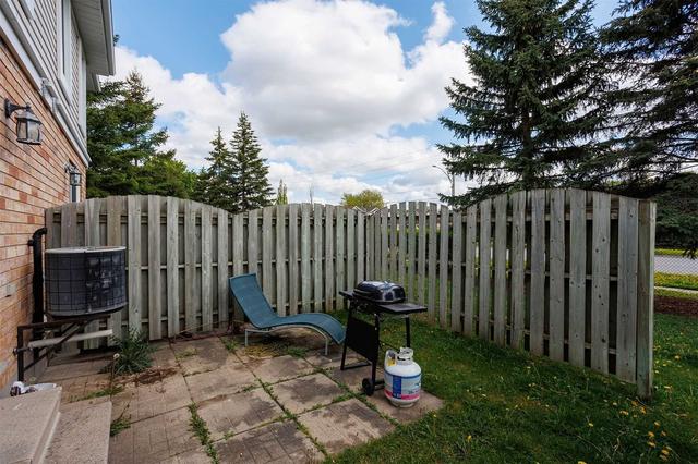 66 Rodgers Rd, Townhouse with 4 bedrooms, 3 bathrooms and 1 parking in Guelph ON | Image 19