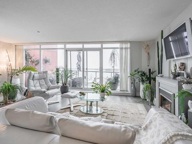 1016 - 550 Queens Quay W, Condo with 1 bedrooms, 1 bathrooms and 1 parking in Toronto ON | Image 19