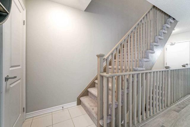 51 - 2500 Hill Rise Crt, Townhouse with 3 bedrooms, 3 bathrooms and 1 parking in Oshawa ON | Image 10