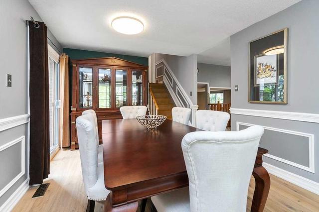 1213 Falgarwood Dr, House detached with 4 bedrooms, 2 bathrooms and 6 parking in Oakville ON | Image 6