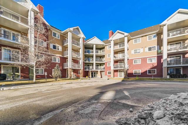 1406 - 10 Prestwick Bay Se, Condo with 2 bedrooms, 2 bathrooms and 1 parking in Calgary AB | Image 1