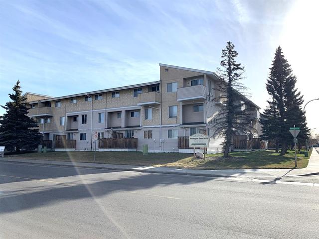 124 - 9740 82 Avenue, Condo with 1 bedrooms, 1 bathrooms and 1 parking in Grande Prairie AB | Image 1