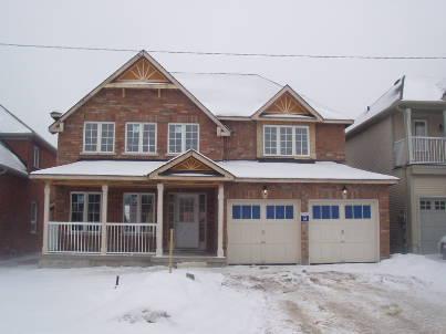 81 Reddenhurst Cres, House detached with 3 bedrooms, 3 bathrooms and 2 parking in Georgina ON | Image 1