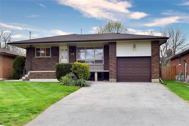 upper - 10 Colmar Place, House detached with 3 bedrooms, 1 bathrooms and 1 parking in Hamilton ON | Image 1