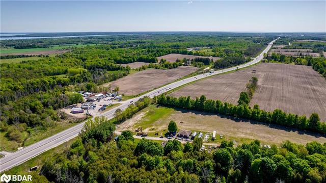 2928 11 Highway, House detached with 5 bedrooms, 3 bathrooms and 8 parking in Oro Medonte ON | Image 44