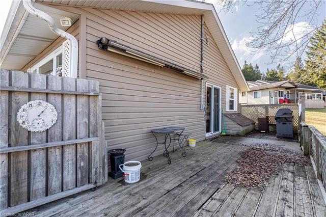 894 Road 9 W, House detached with 3 bedrooms, 1 bathrooms and 11 parking in Mapleton ON | Image 27