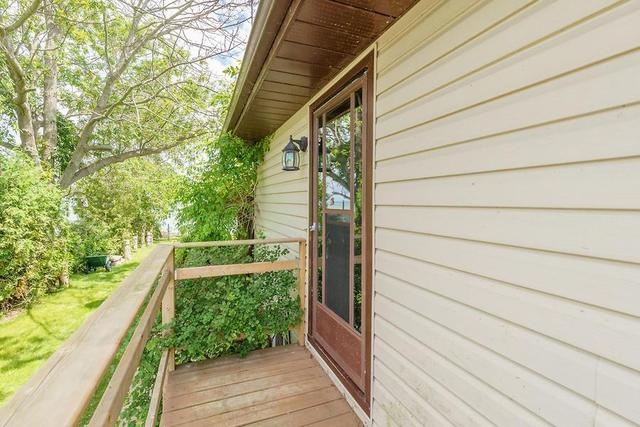 862 South Coast Drive, House detached with 2 bedrooms, 1 bathrooms and 4 parking in Haldimand County ON | Image 6