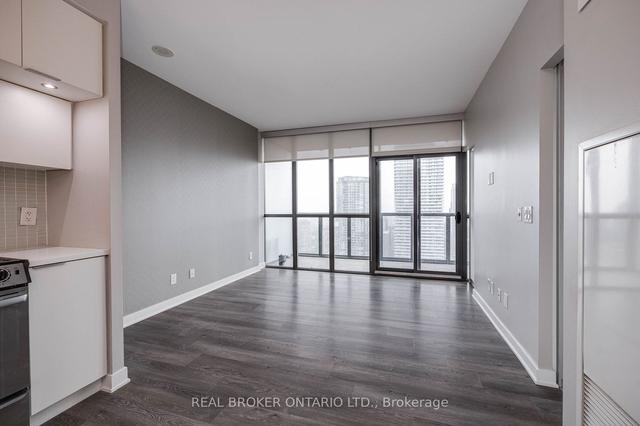 3903 - 110 Charles St E, Condo with 1 bedrooms, 1 bathrooms and 1 parking in Toronto ON | Image 31