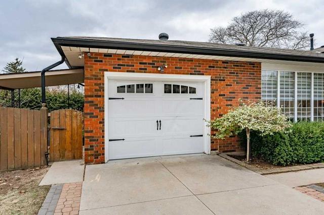 586 Arlington Blvd, House detached with 3 bedrooms, 2 bathrooms and 3 parking in Burlington ON | Image 30