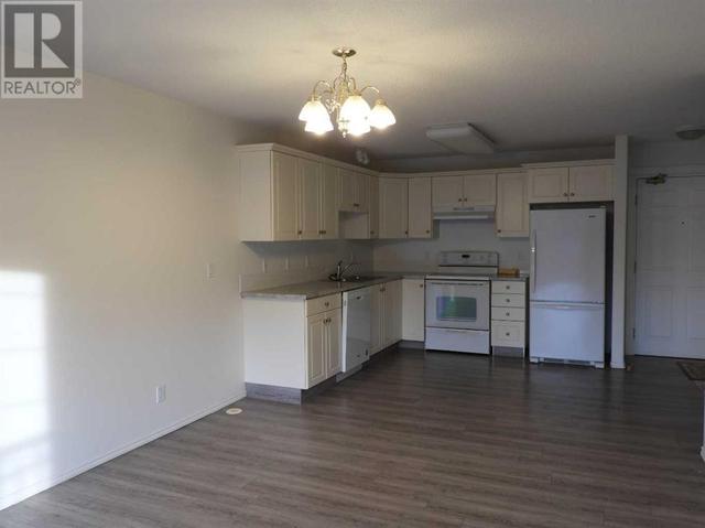 9, - 5034 53 Street, Condo with 2 bedrooms, 1 bathrooms and 1 parking in Lacombe AB | Image 8