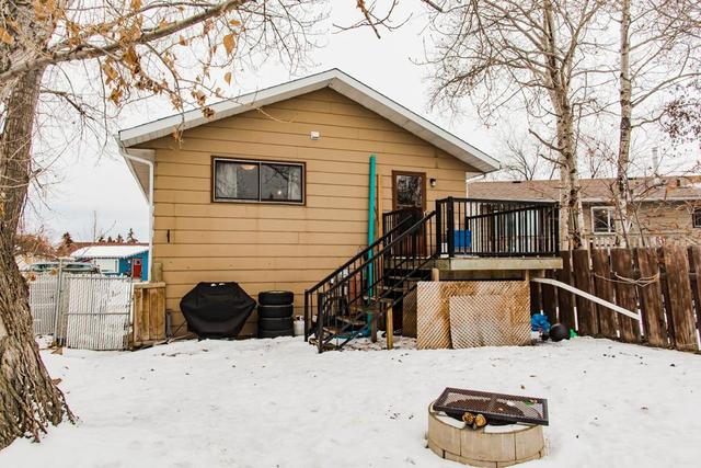 9614 74 Avenue, House detached with 3 bedrooms, 2 bathrooms and 3 parking in Grande Prairie AB | Image 29