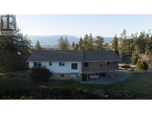 3975 Todd Road, House detached with 4 bedrooms, 2 bathrooms and 10 parking in Kelowna BC | Image 52