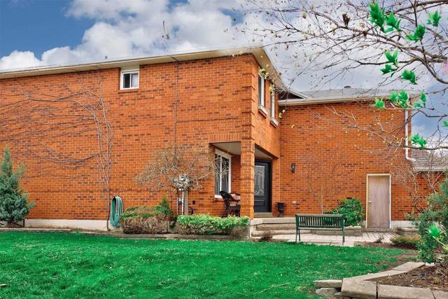 15 Arisaig Dr, House detached with 3 bedrooms, 4 bathrooms and 6 parking in Vaughan ON | Image 34