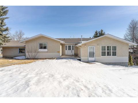 26 Louisbourg Pl, House detached with 4 bedrooms, 3 bathrooms and 6 parking in St. Albert AB | Card Image