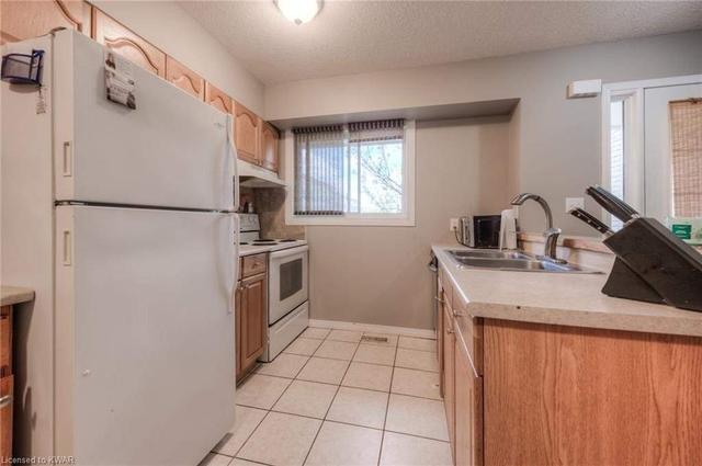 211 Veronica Dr, Townhouse with 2 bedrooms, 2 bathrooms and 1 parking in Kitchener ON | Image 29