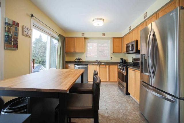 933 Trudeau Dr, House detached with 3 bedrooms, 2 bathrooms and 2 parking in Milton ON | Image 6