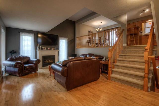 411 Veronica Dr, House detached with 3 bedrooms, 4 bathrooms and 3.5 parking in Kitchener ON | Image 33
