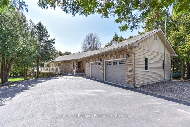 8 Jermey Lane, House detached with 2 bedrooms, 3 bathrooms and 12 parking in Oro Medonte ON | Image 37